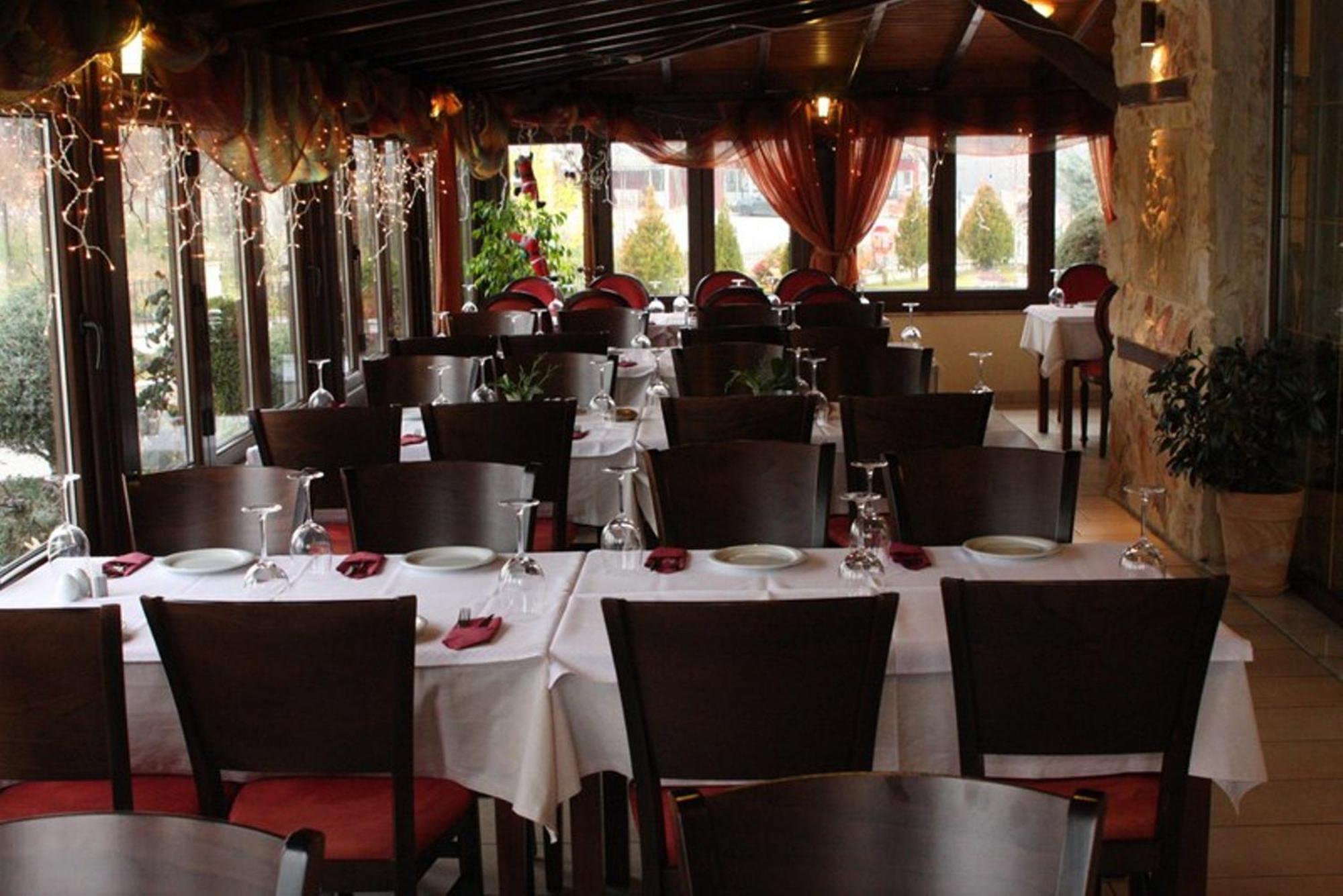 Lozitsi Hotel Véria Kültér fotó
