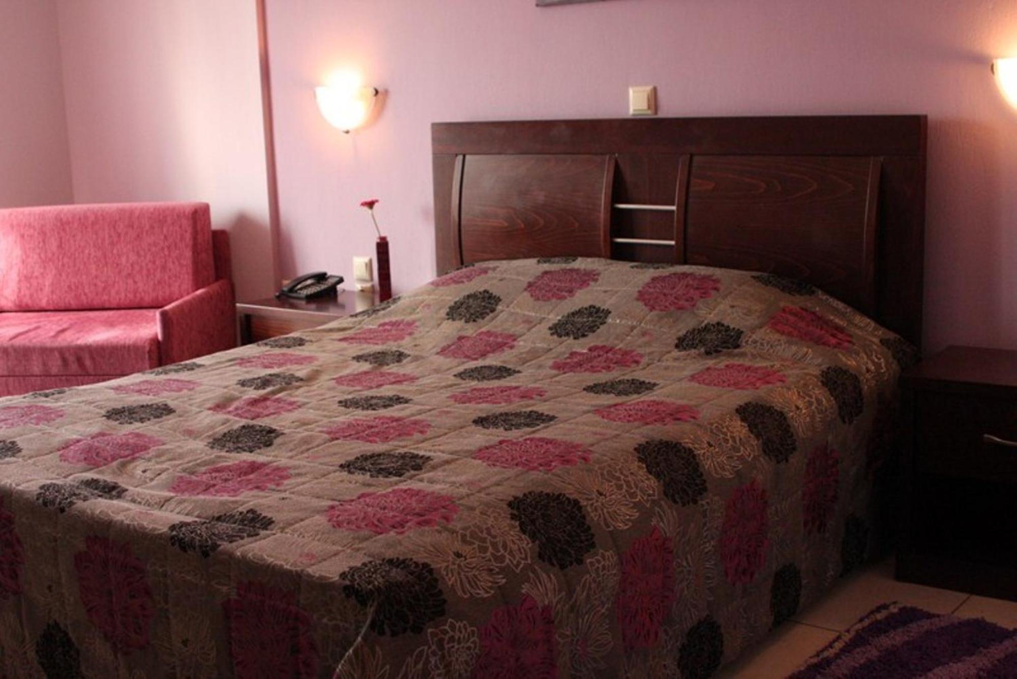 Lozitsi Hotel Véria Kültér fotó
